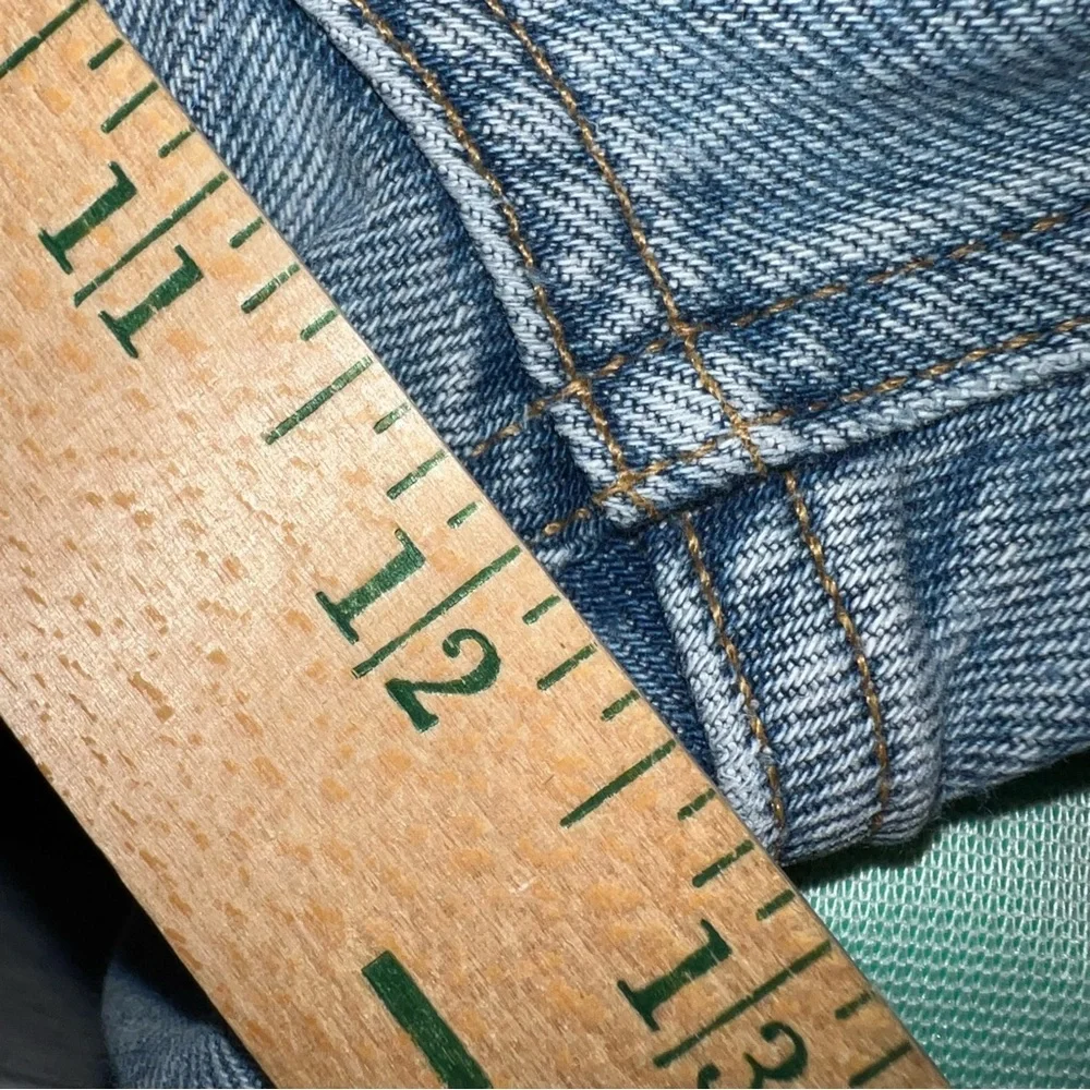 Agolde 90’s High Rise Straight Leg Women's Distressed Light Blue Jeans Size 26 - Picture 9 of 14